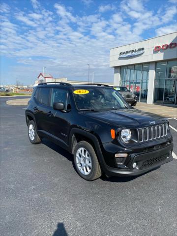 2023 Jeep Renegade RENEGADE LATITUDE 4X4