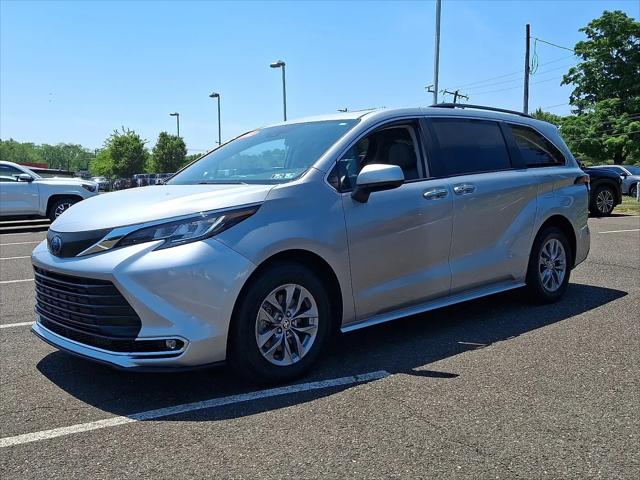 2023 Toyota Sienna XLE