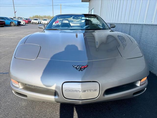 2001 Chevrolet Corvette Base