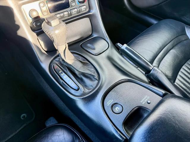 2001 Chevrolet Corvette Base