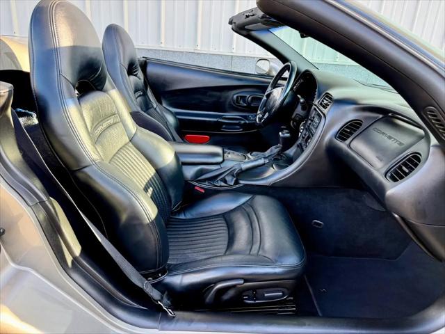 2001 Chevrolet Corvette Base