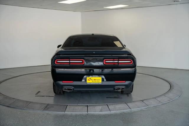 2020 Dodge Challenger SXT
