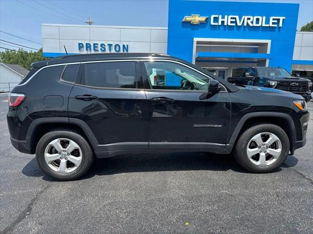 2018 Jeep Compass Latitude 4x4 for sale in Burton, OH