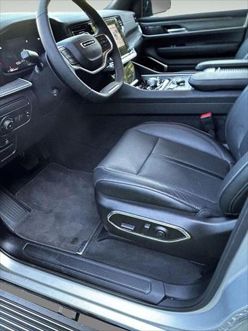 2023 Jeep Wagoneer Series III - Photo 12