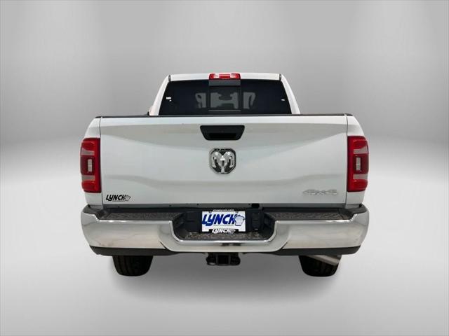 2024 RAM Ram 3500 RAM 3500 TRADESMAN CREW CAB 4X4 64 BOX