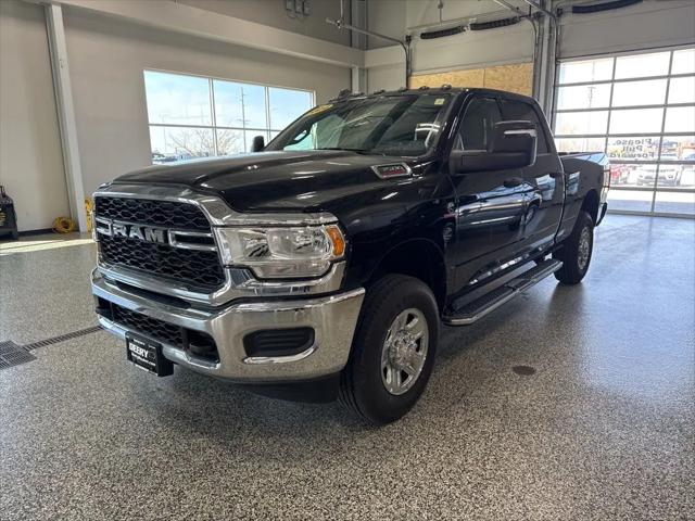 2024 RAM Ram 3500 RAM 3500 TRADESMAN CREW CAB 4X4 64 BOX