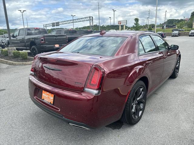 2023 Chrysler Chrysler 300 300 TOURING