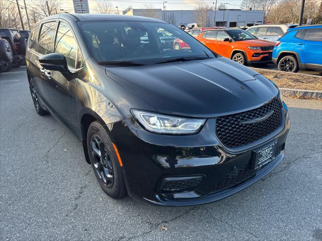2023 Chrysler Pacifica Hybrid Limited