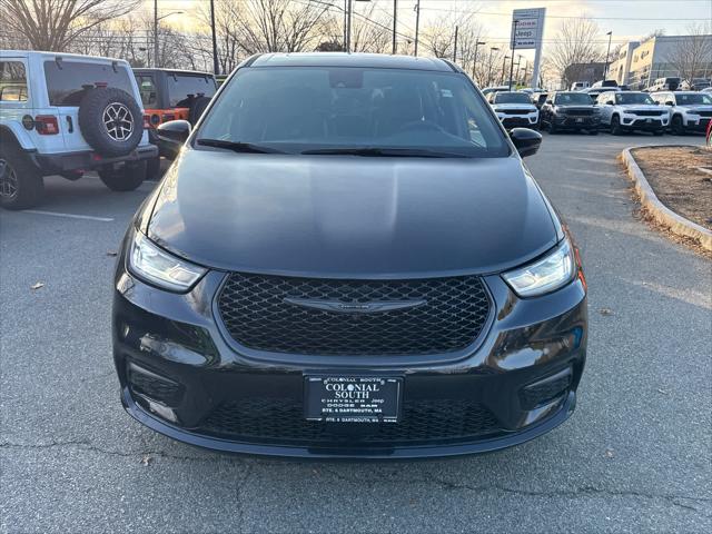 2023 Chrysler Pacifica Hybrid Limited