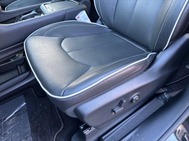 2023 Chrysler Pacifica Hybrid Limited