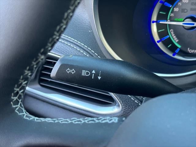 2023 Chrysler Pacifica Hybrid Limited