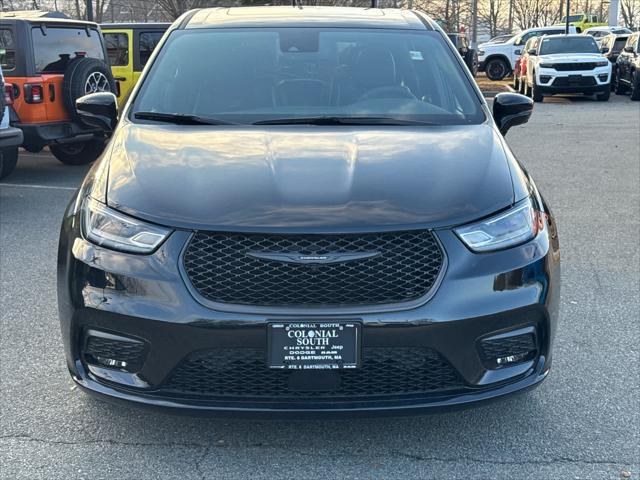 2023 Chrysler Pacifica Hybrid Limited