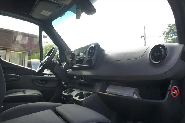 2019 Mercedes-Benz Sprinter 4500 High Roof V6