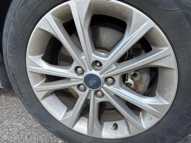 2019 Ford Escape SEL 2019 Ford Escape SEL