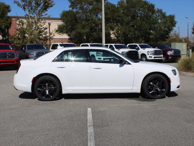 2023 Chrysler Chrysler 300 300 TOURING