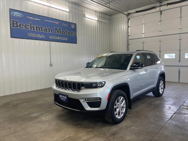 2022 Jeep Grand Cherokee Limited 4x4 2022 Jeep Grand Cherokee Limited 4x4