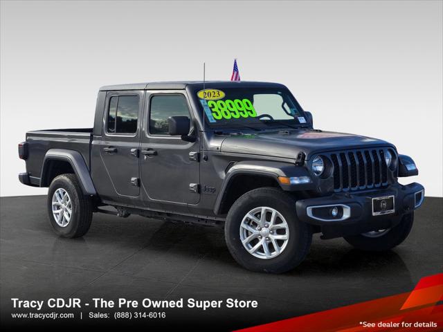 2023 Jeep Gladiator GLADIATOR SPORT S 4X4