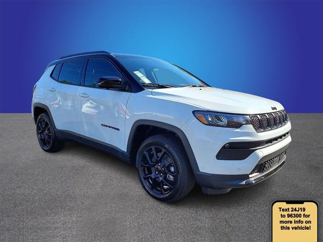 2024 Jeep Compass COMPASS LATITUDE 4X4