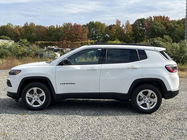 2024 Jeep Compass COMPASS LATITUDE 4X4