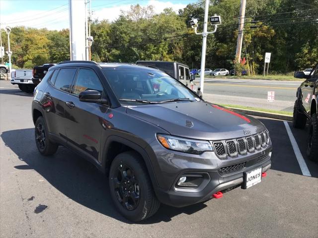 2024 Jeep Compass COMPASS TRAILHAWK 4X4