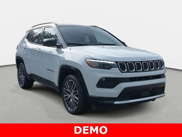 2024 Jeep Compass COMPASS LIMITED 4X4