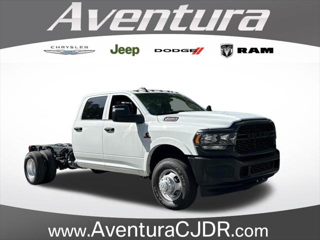 2024 RAM Ram 3500 Chassis Cab RAM 3500 TRADESMAN CREW CAB CHASSIS 4X4 60 CA