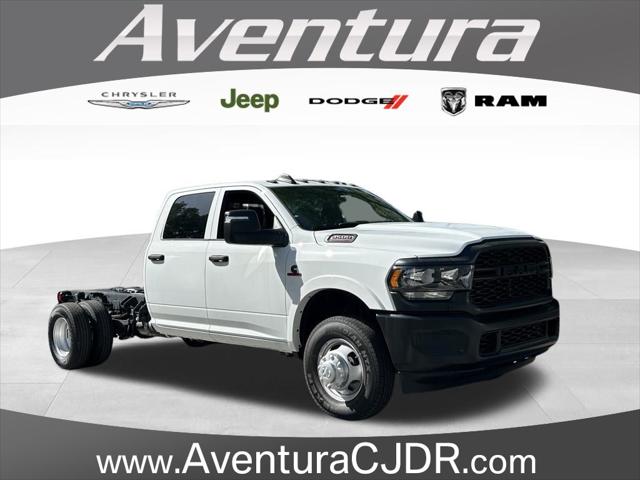 2024 RAM Ram 3500 Chassis Cab RAM 3500 TRADESMAN CREW CAB CHASSIS 4X4 60 CA