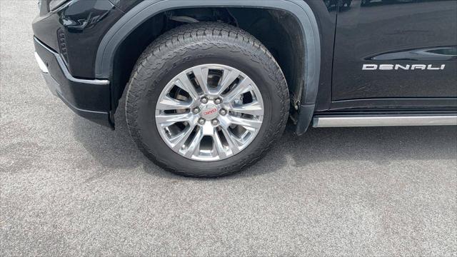 2022 GMC Sierra 1500 4WD Crew Cab Short Box Denali