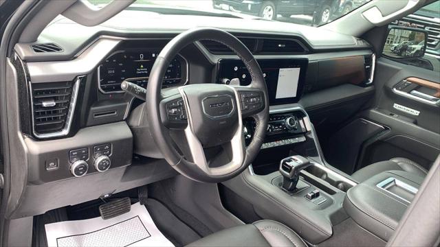 2022 GMC Sierra 1500 4WD Crew Cab Short Box Denali