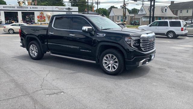 2022 GMC Sierra 1500 4WD Crew Cab Short Box Denali