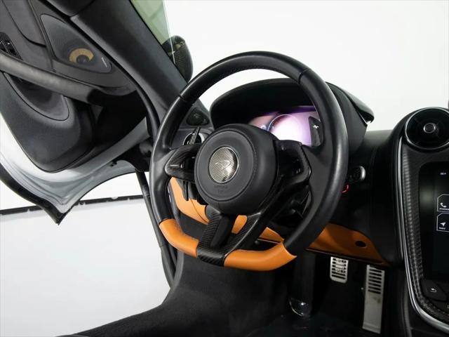 2017 McLaren 570GT Standard