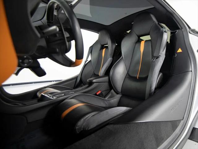 2017 McLaren 570GT Standard