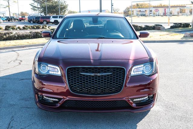 2023 Chrysler Chrysler 300 300 TOURING L RWD