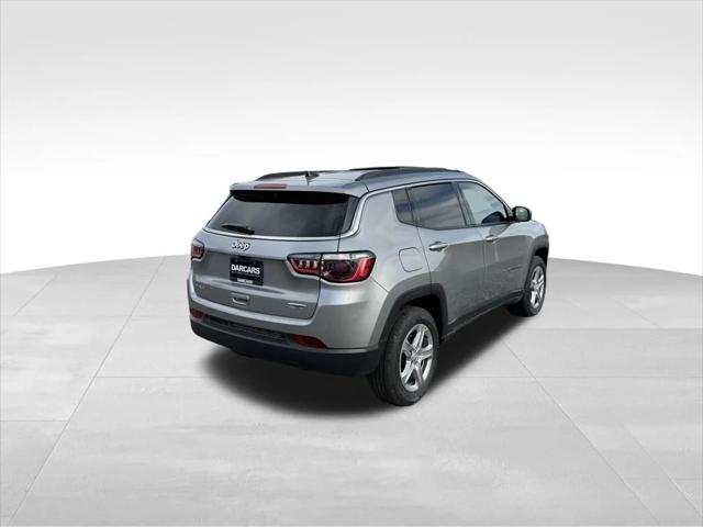 2024 Jeep Compass COMPASS LATITUDE 4X4