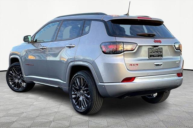 2024 Jeep Compass COMPASS LIMITED 4X4