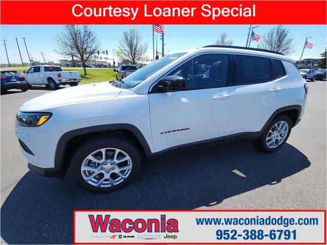 2024 Jeep Compass COMPASS LATITUDE LUX 4X4