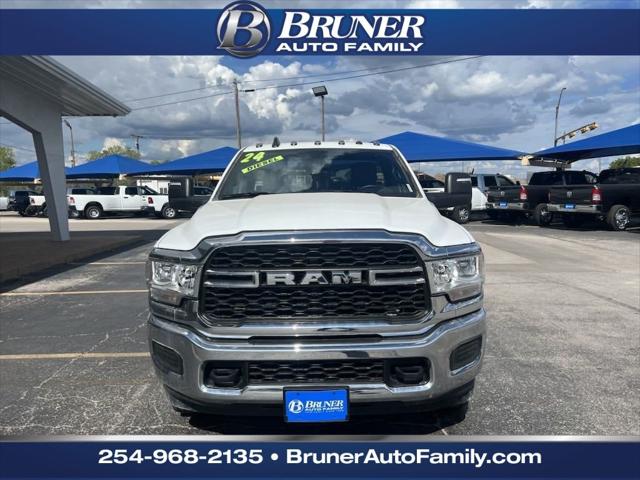 2024 RAM Ram 3500 Chassis Cab RAM 3500 TRADESMAN CHASSIS REGULAR CAB 4X4 60 CA