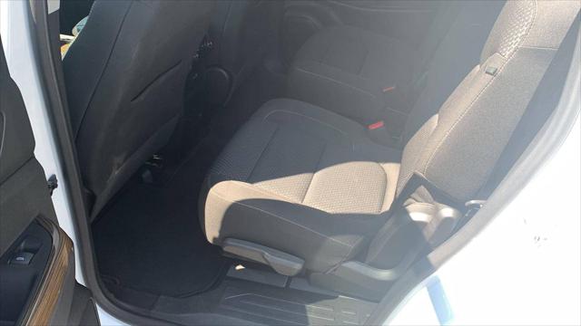 2023 GMC Acadia FWD SLE