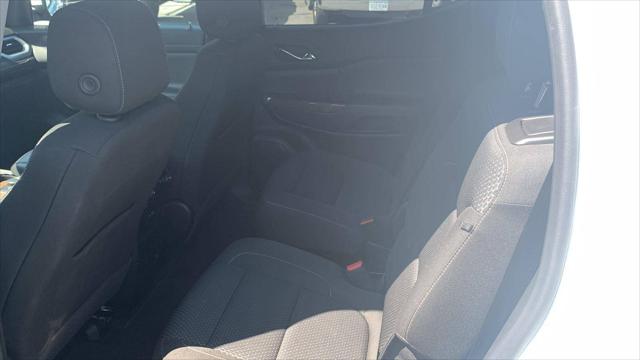2023 GMC Acadia FWD SLE