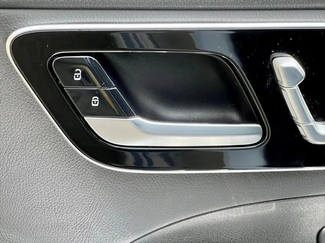 2023 Mercedes-Benz C-CLASS C 300 4MATIC Sedan