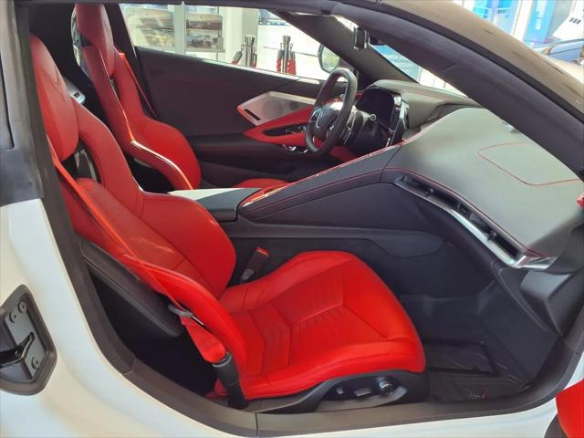 2022 Chevrolet Corvette Stingray RWD Convertible 2LT