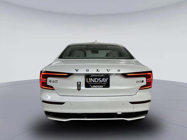 2024 Volvo S60 B5 Plus Dark Theme