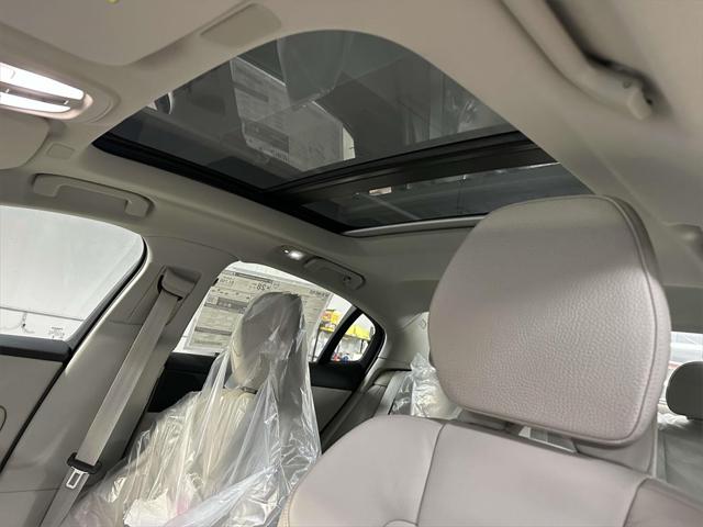 2024 Volvo S60 B5 Plus Dark Theme