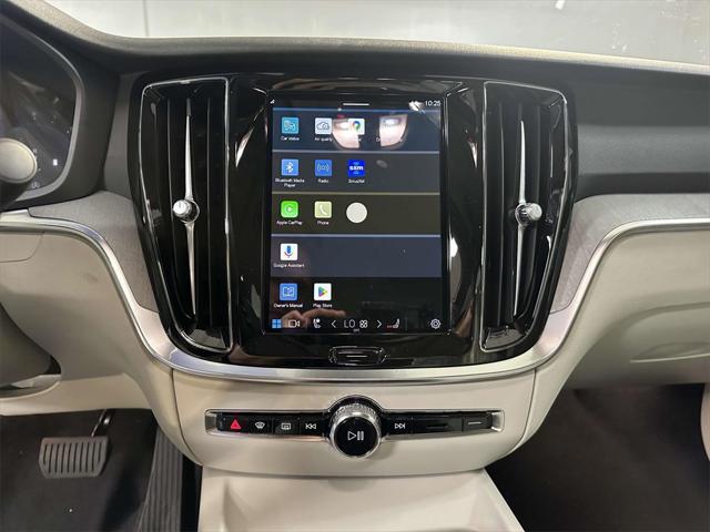 2024 Volvo S60 B5 Plus Dark Theme