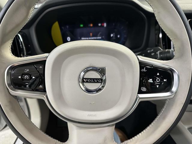 2024 Volvo S60 B5 Plus Dark Theme