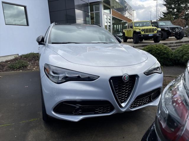 2024 Alfa Romeo Stelvio STELVIO Ti AWD 2024 Alfa Romeo Stelvio STELVIO Ti AWD