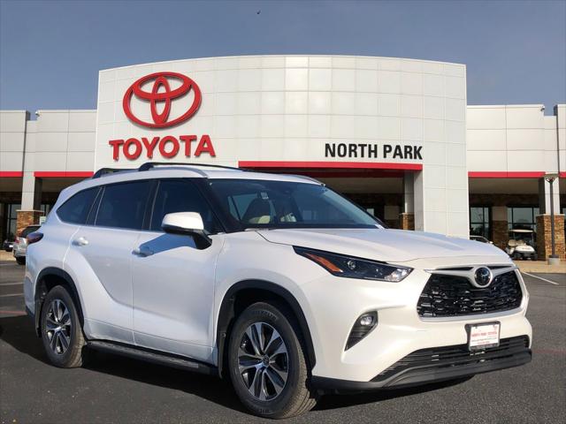 2023 Toyota Highlander XLE for sale in San Antonio, TX