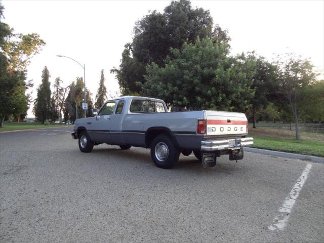 1993 Dodge D250 LE 2dr Turbodiesel Extended Cab LB