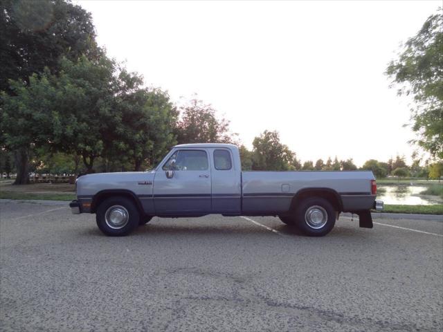 1993 Dodge D250 LE 2dr Turbodiesel Extended Cab LB
