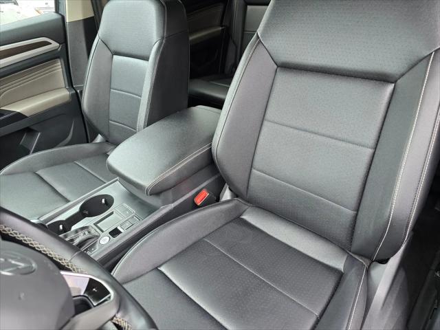 2021 Volkswagen Atlas 3.6L V6 SE w/Technology